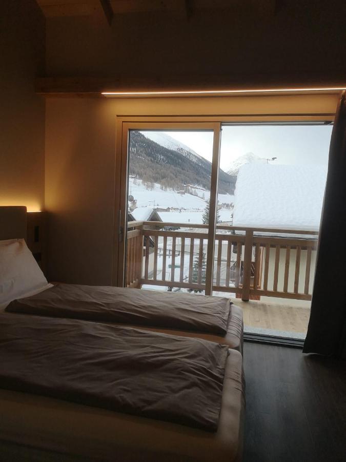 Garni Al Silvestri Vei Hotell Livigno Eksteriør bilde